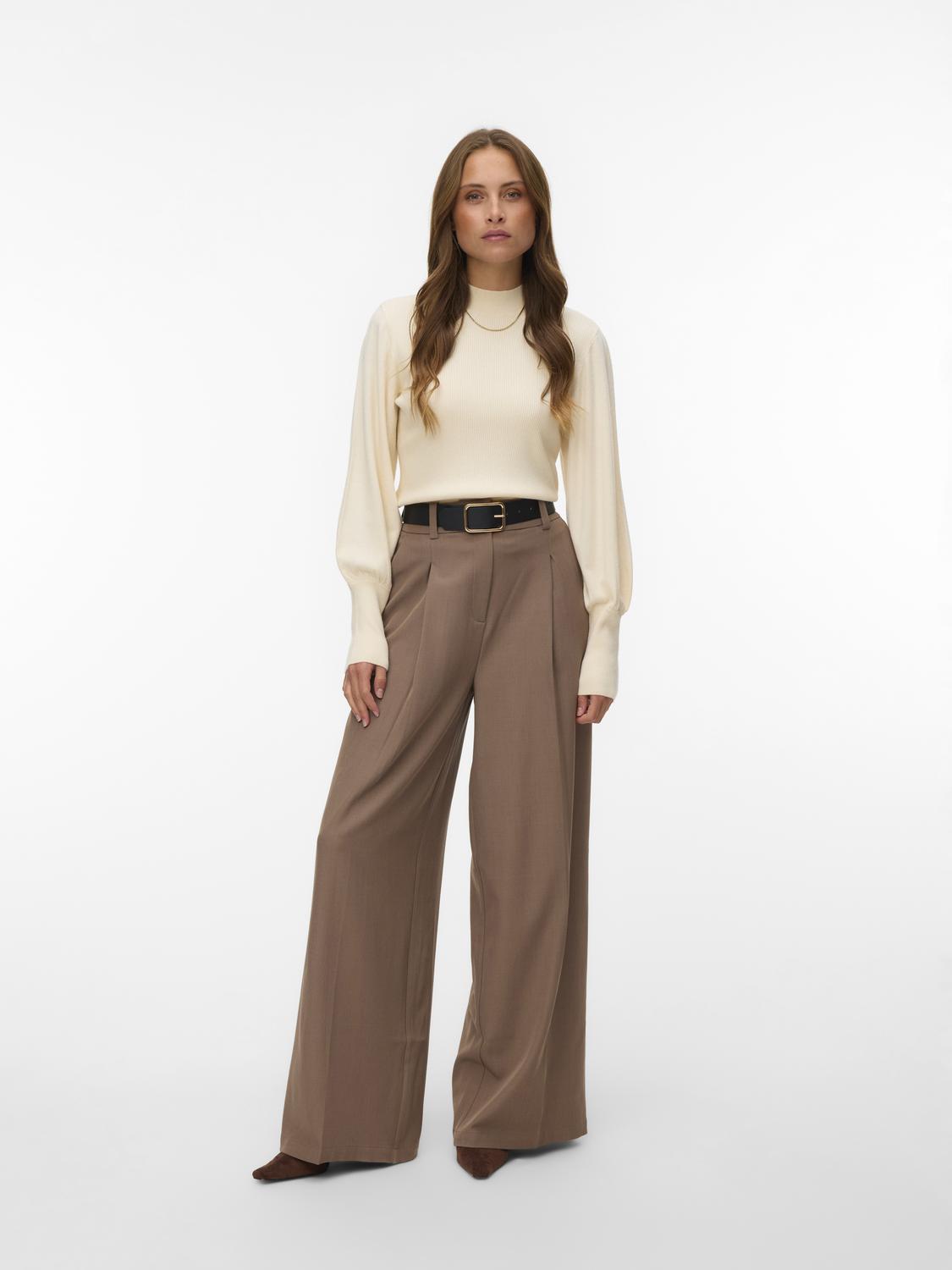 model_shot-front